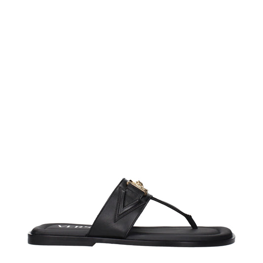 Versace Zehentrenner aus schwarzem Leder