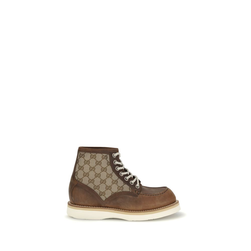 Botte à lacets