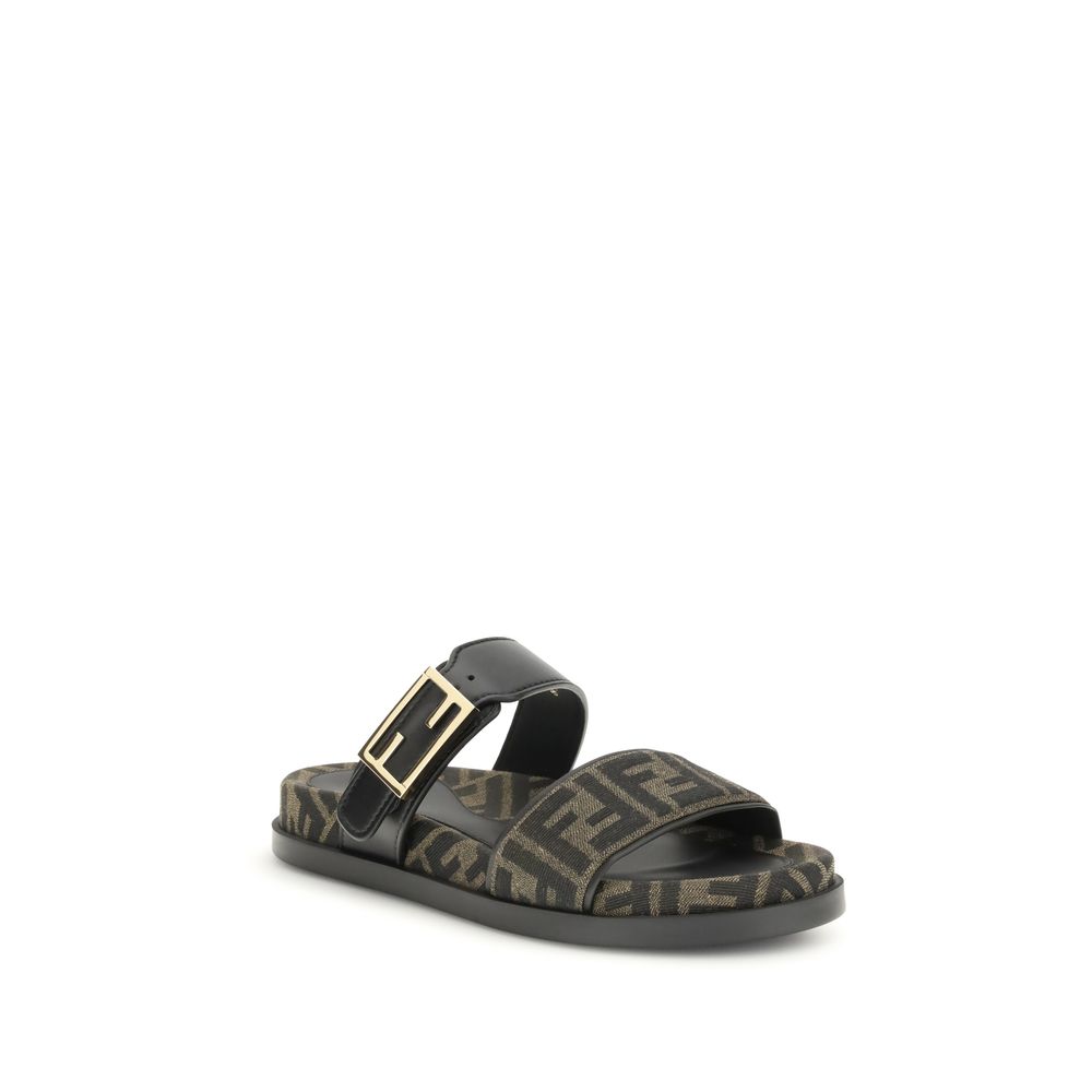 Sandale en tissu FF