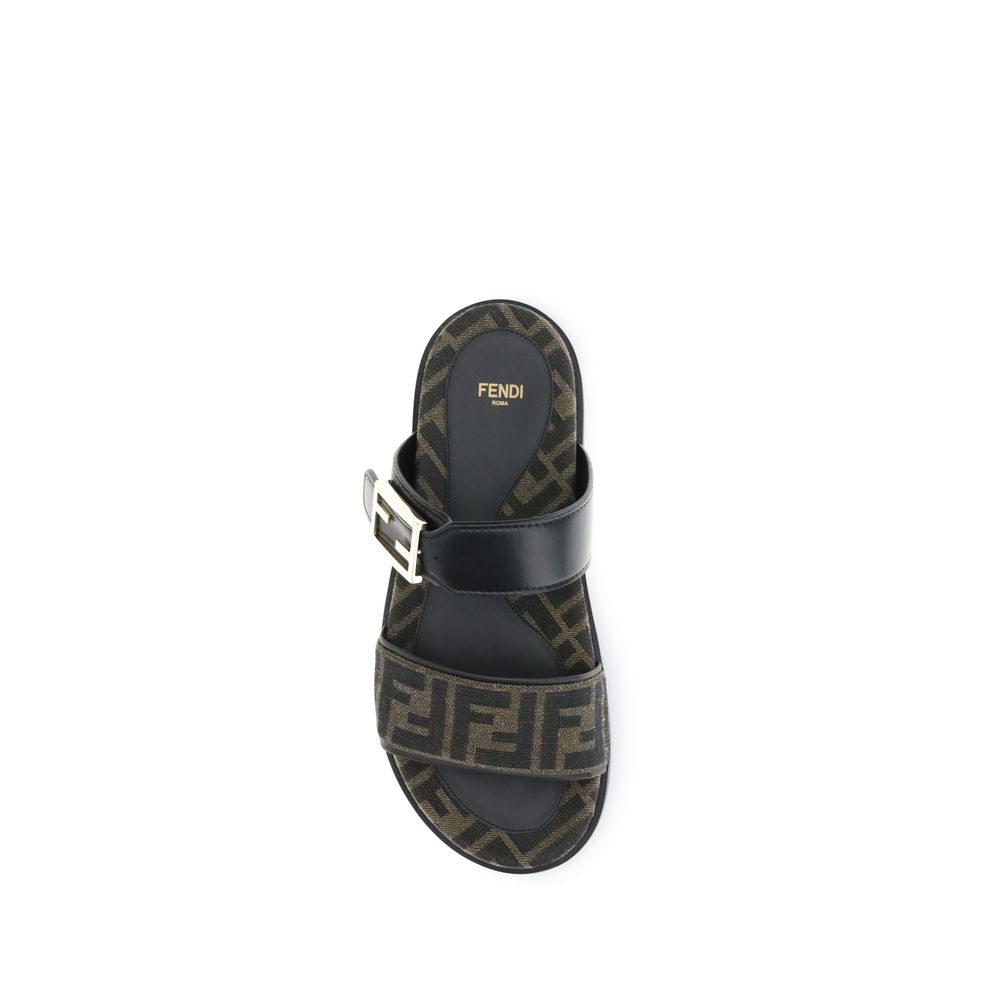 Sandale en tissu FF