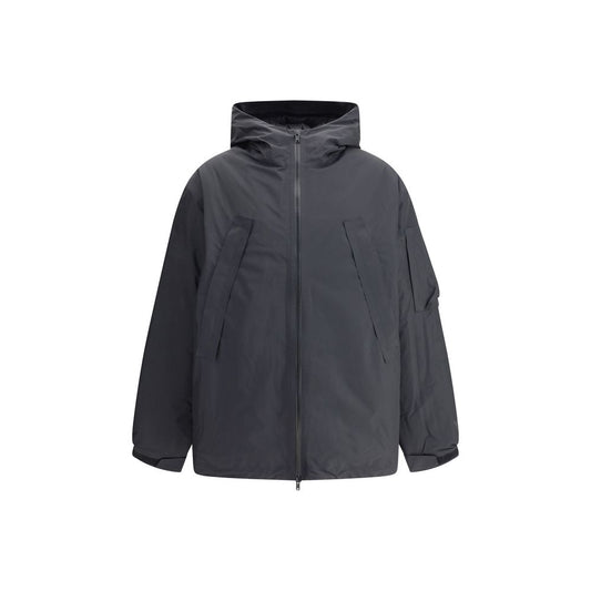 جاكيت ببطانة من الريش مع طبقة واقية من GORE-TEX